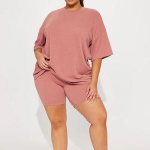 ***SOLD*** Jasmine Ribbed Short Set - Mauve